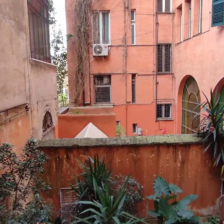 Ippolito Nievo Flat A Trastevere *