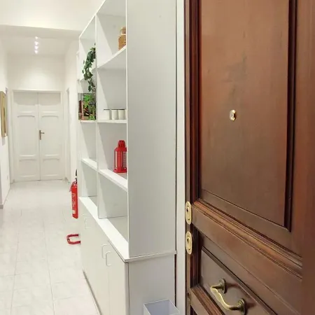 Ippolito Nievo Flat A Trastevere Apartment *