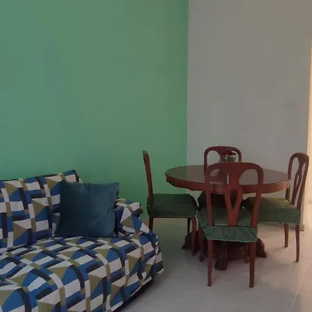 Ippolito Nievo Flat A Trastevere Řím