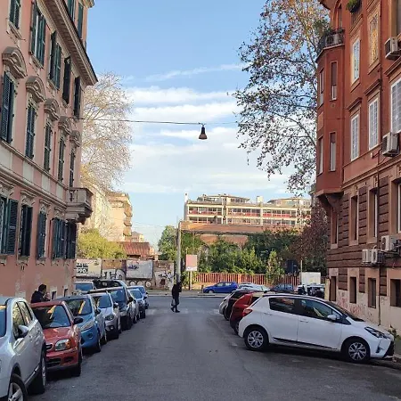Apartment Happy Domus Ippolito Nievo Flat A Trastevere *